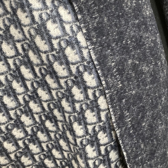 Dior Blue and Gray Scarf - Picture 2 of 5